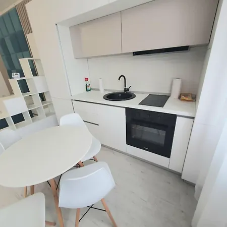 Evelina Studio-endless Summer Mamaia Nord Năvodari