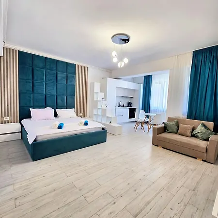 Evelina Studio-endless Summer Mamaia Nord Navodari